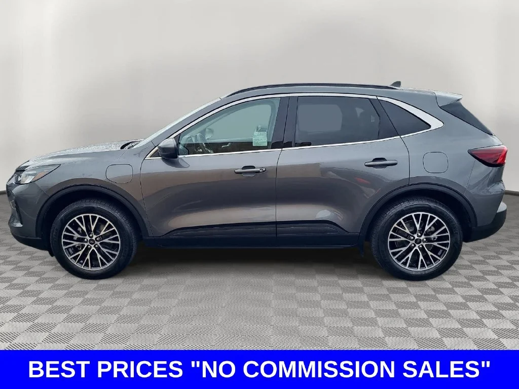 Used 2025 Gray Ford Base image 6