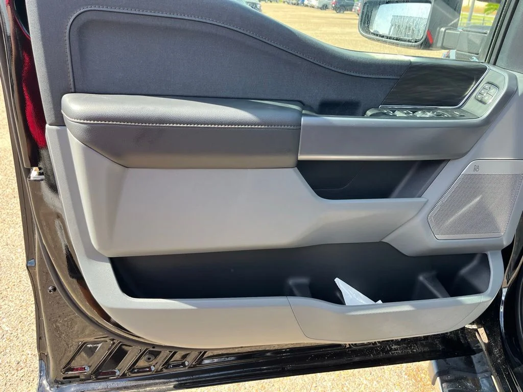 2025 Ford F-150 Lariat - Photo 22