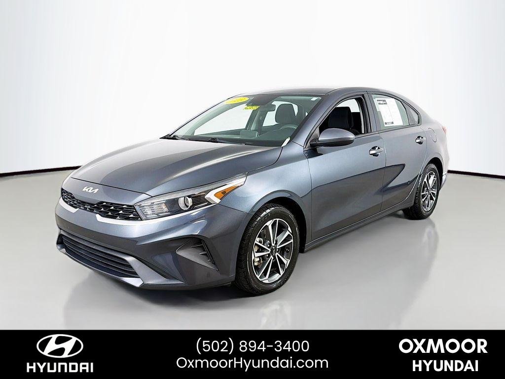 Used 2023 Gravity Gray Kia LXS image 3