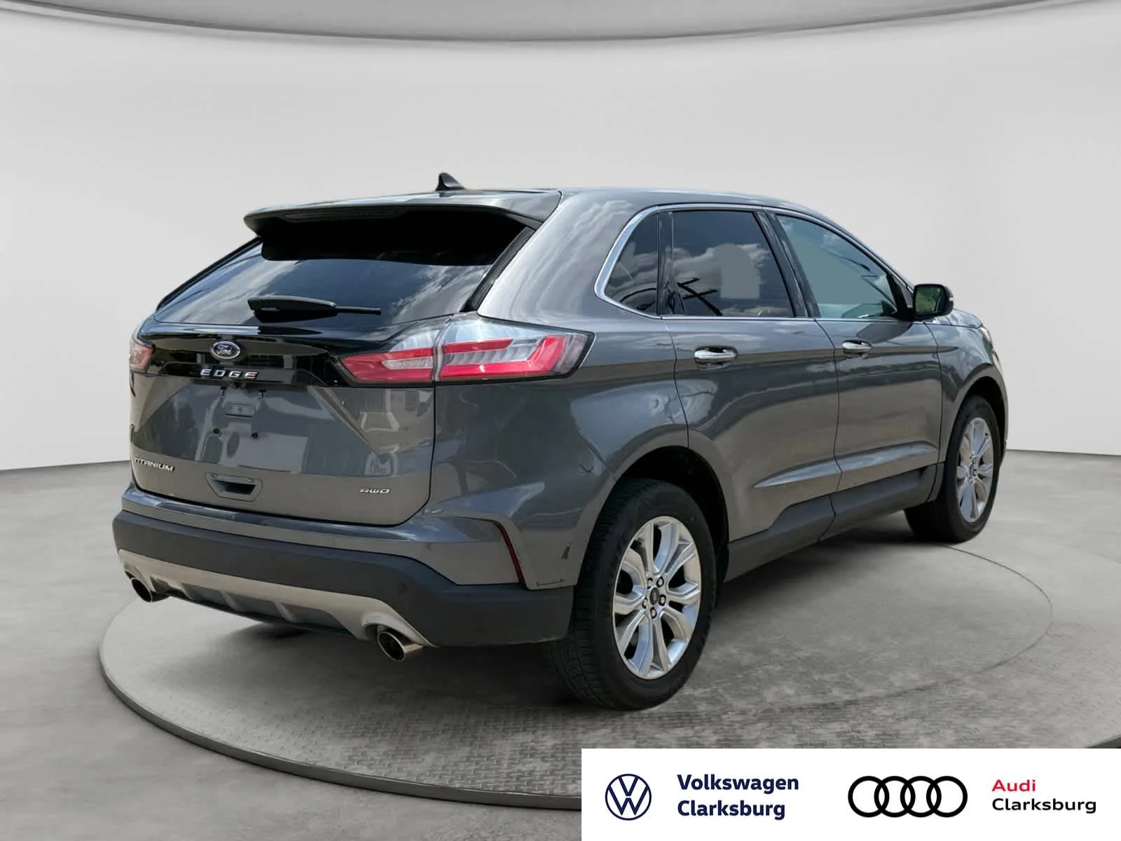 Used 2023 Carbonized Gray Ford Titanium image 5