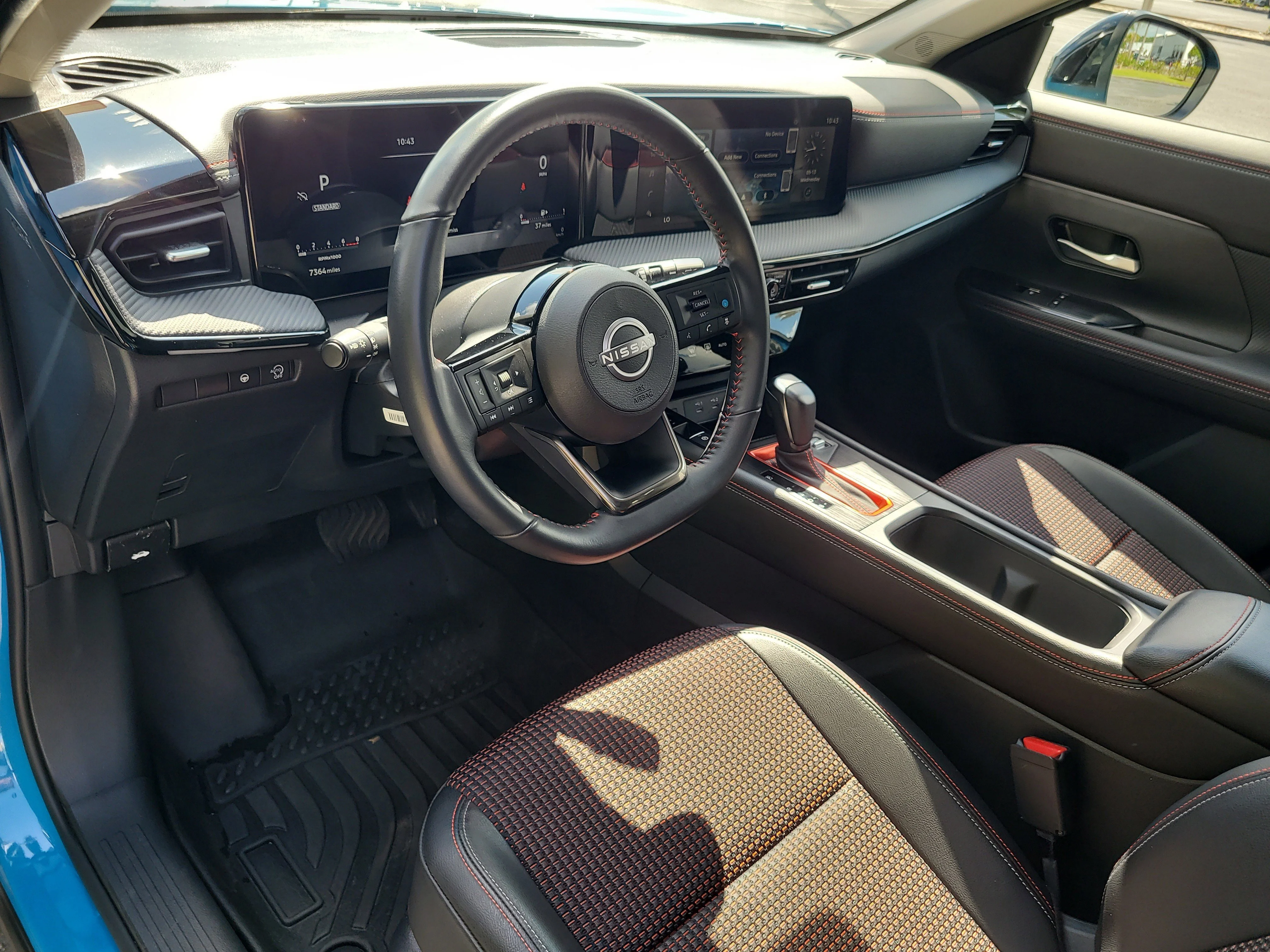 Used 2025 Arctic Ice Blue Metallic/Super Black Nissan SR image 19