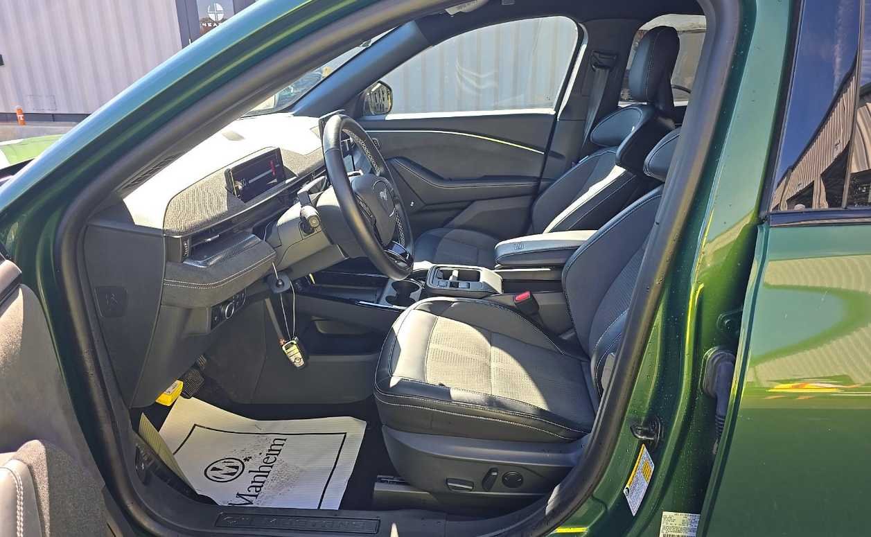 Used 2025 Eruption Green Metallic Ford GT image 4