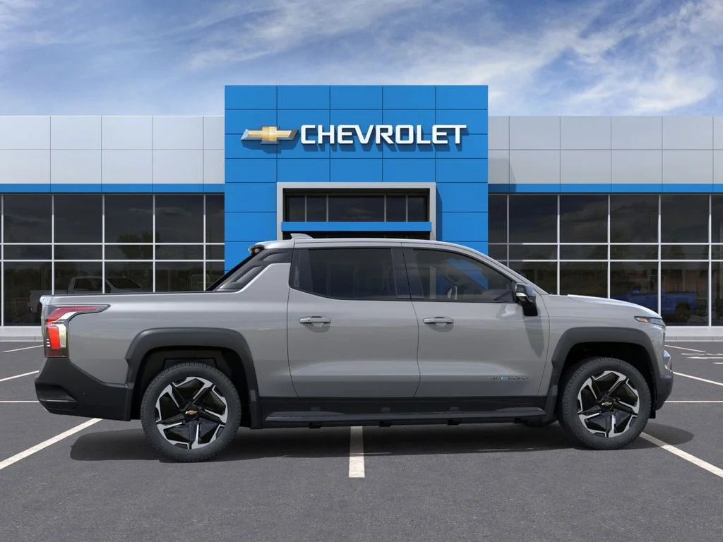 New 2026 Gray Chevrolet LT image 5