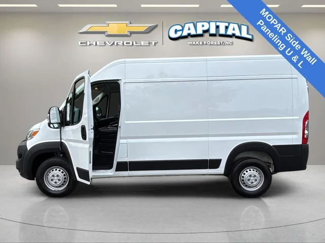 Used 2025 White Ram High Roof image 9