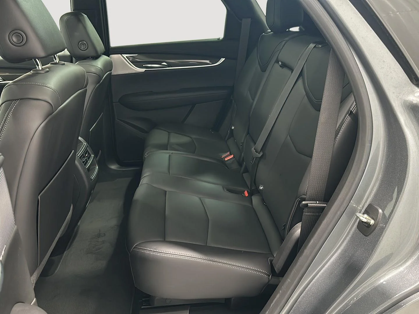 Used 2021 SATIN STEEL METALLIC Cadillac AWD Sport image 22