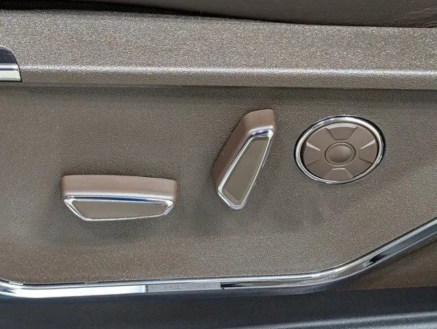New 2026 Star White Metallic Tri-Coat Ford King Ranch® image 52