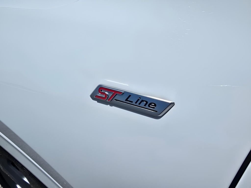 Used 2023 OXFORD WHITE Ford ST-Line Select image 10