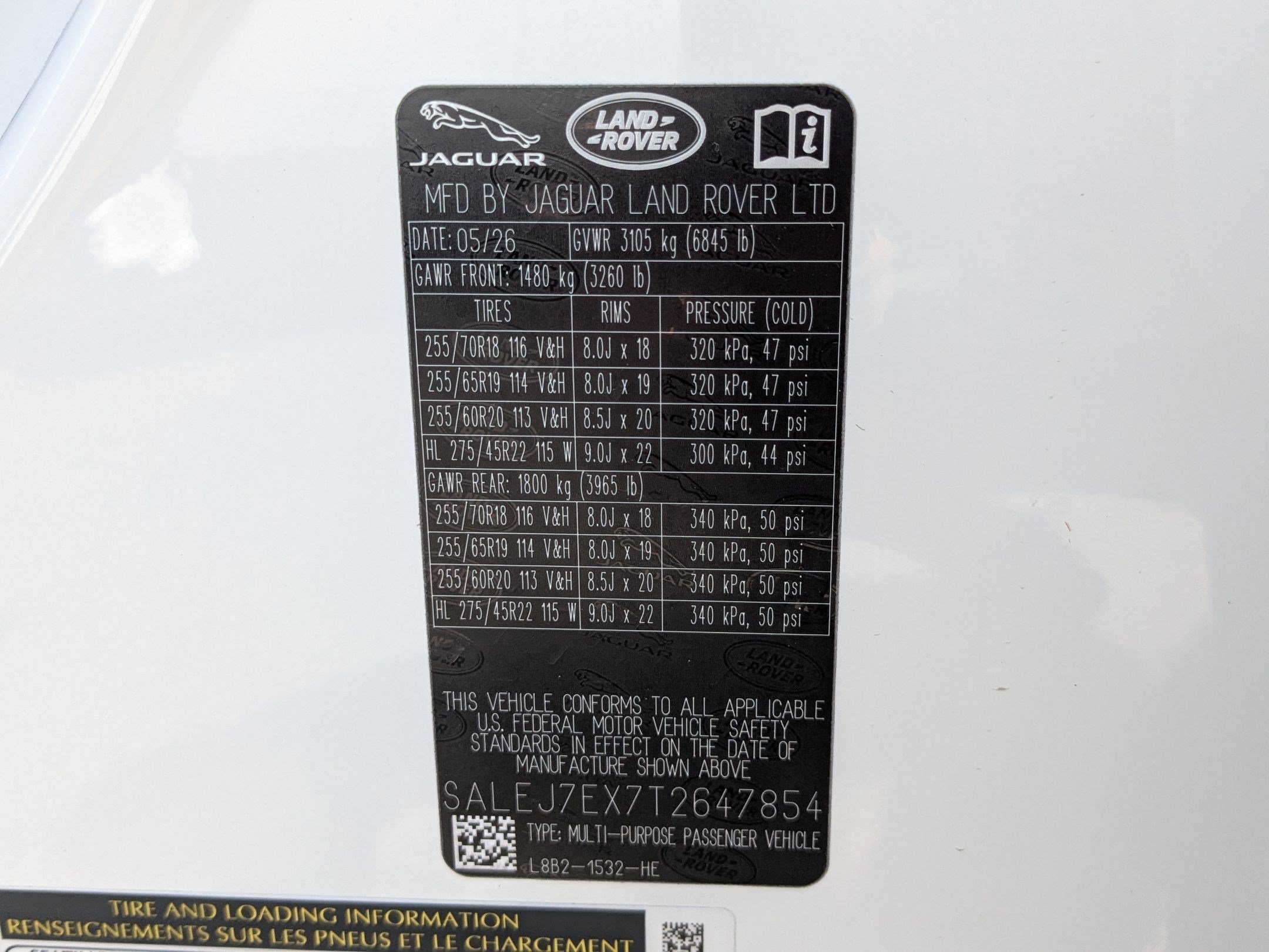 New 2026 Fuji White Land Rover P300 S image 36