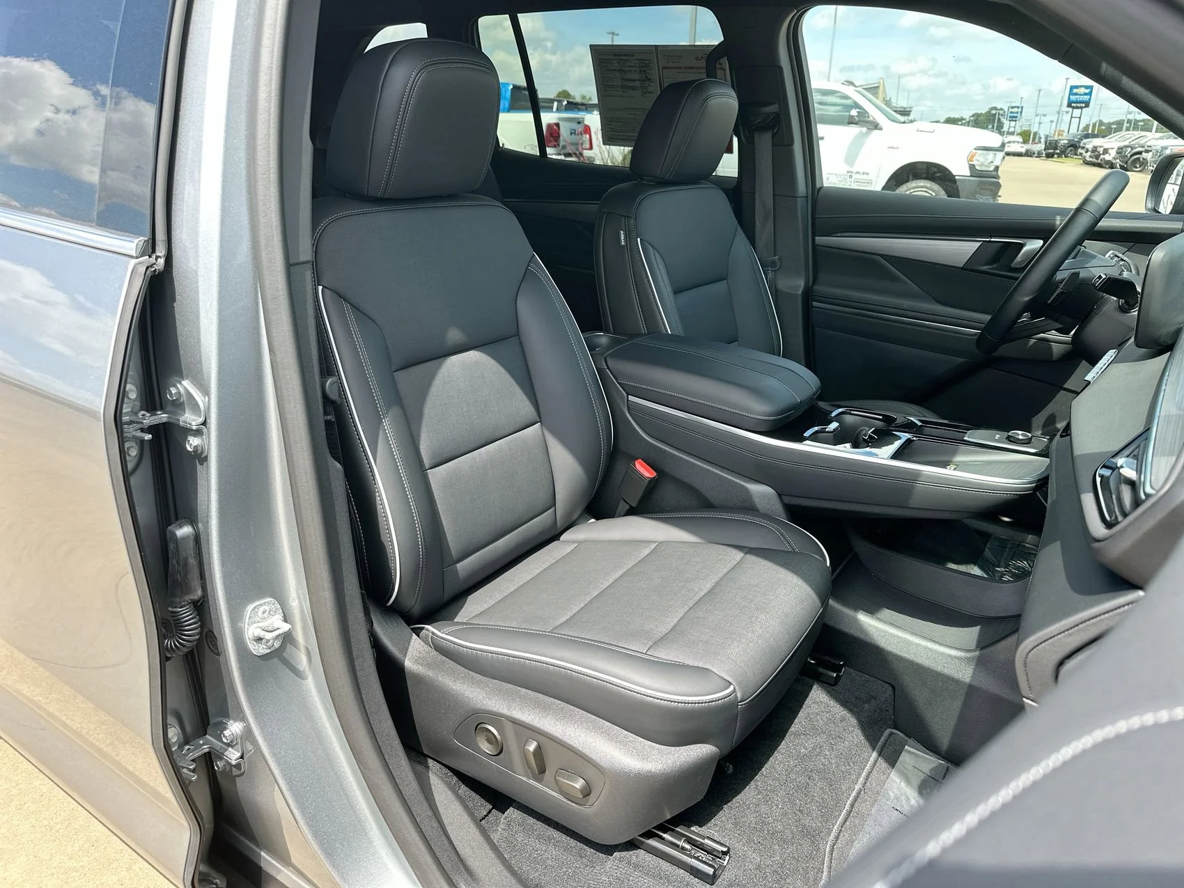 Used 2026 Moonstone Gray Metallic Buick Preferred image 25