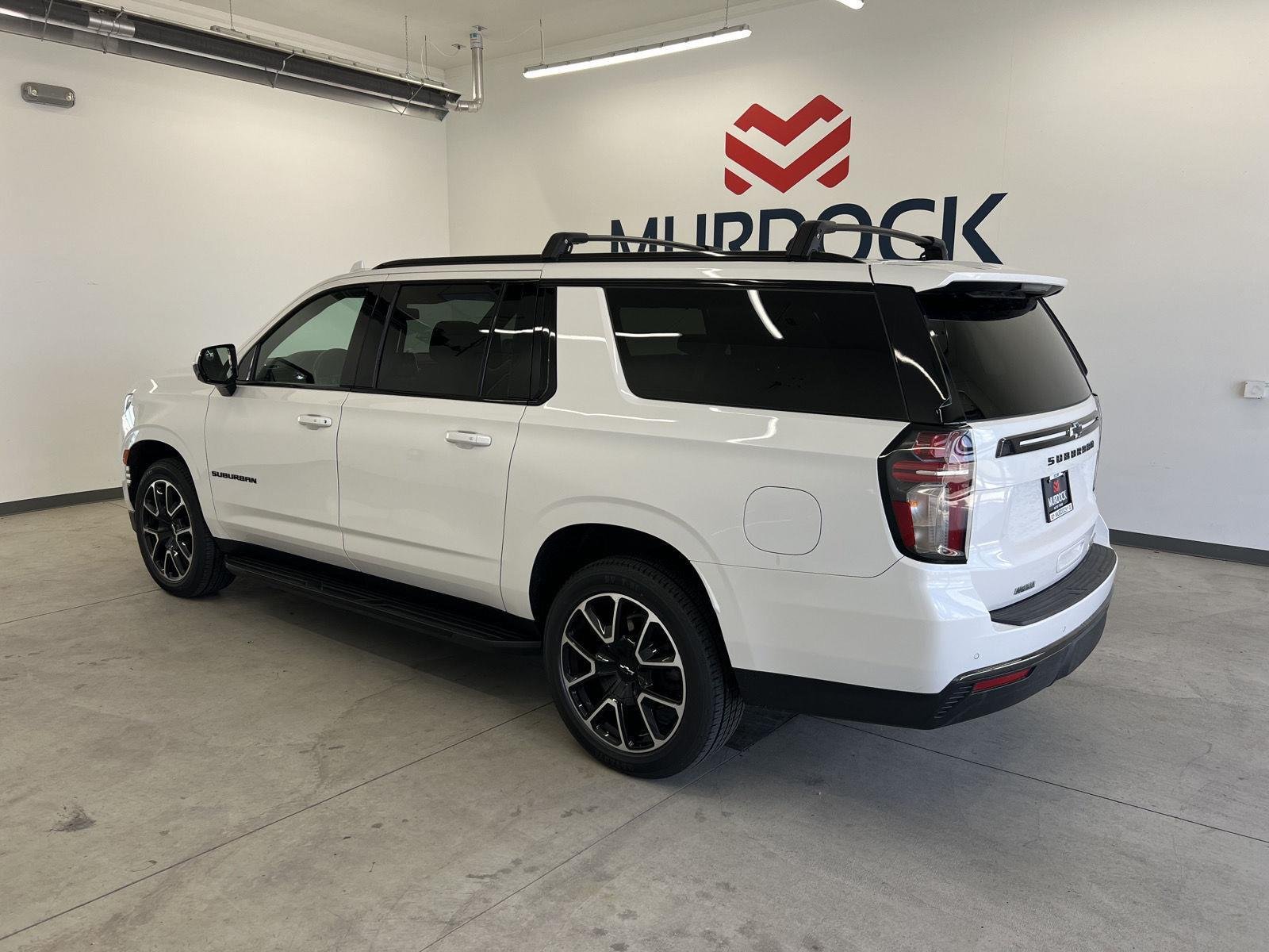 2021 Chevrolet Suburban RST - Photo 2