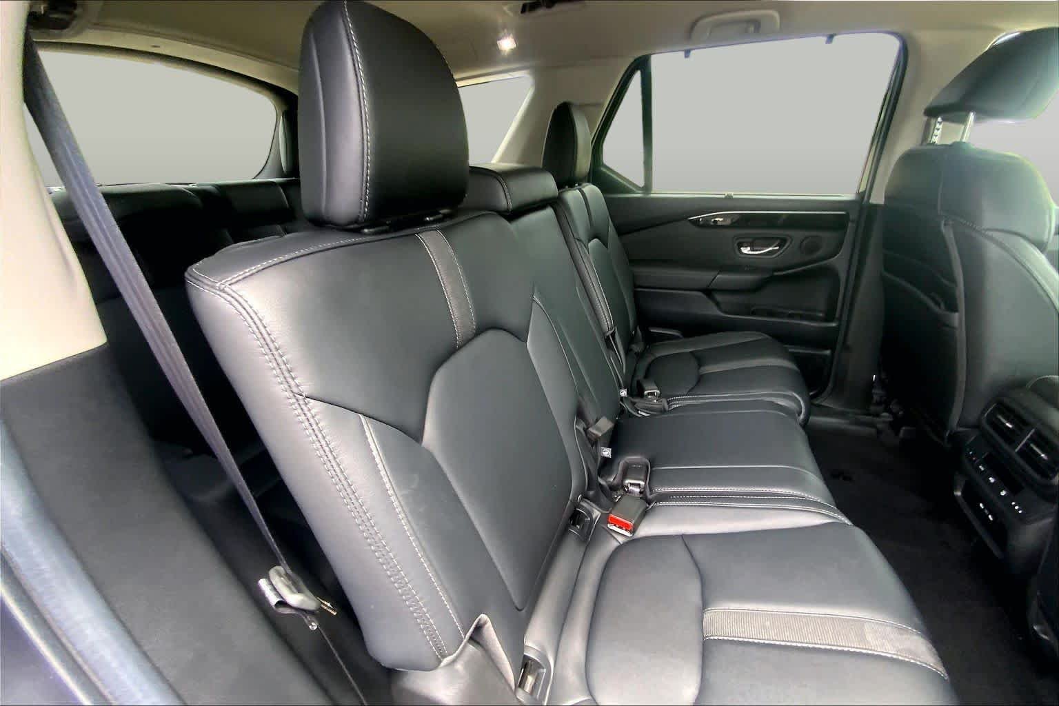 Used 2025 Modern Steel Metallic Honda EX-L image 19