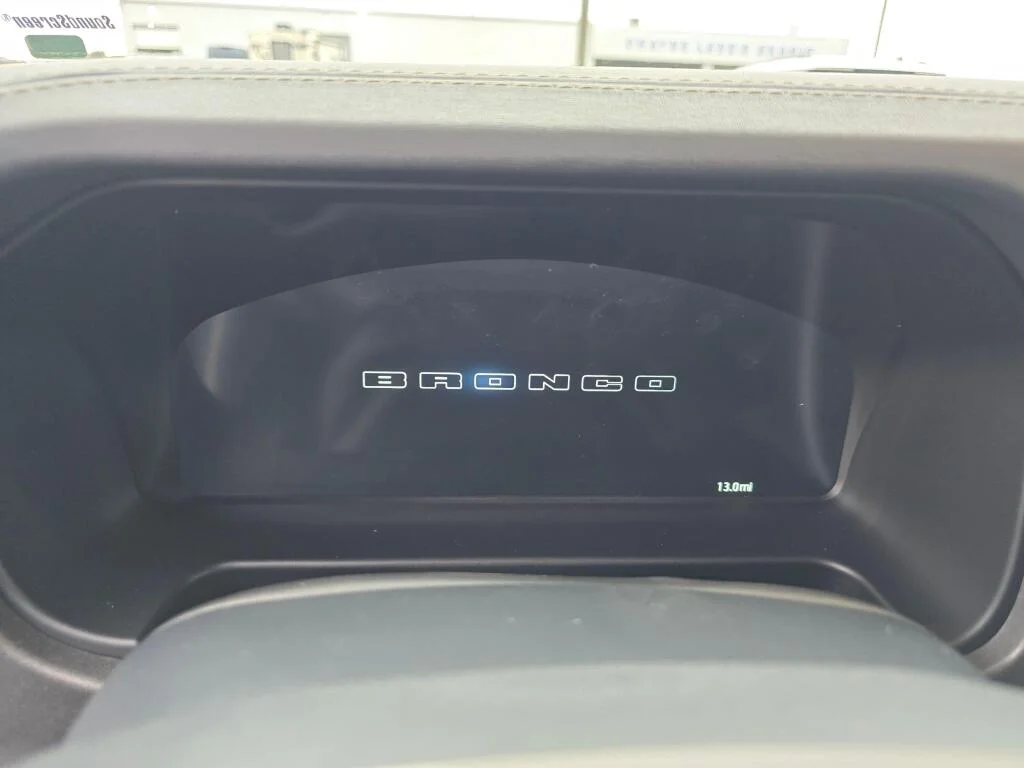 New 2025 Oxford White Ford Badlands® image 31