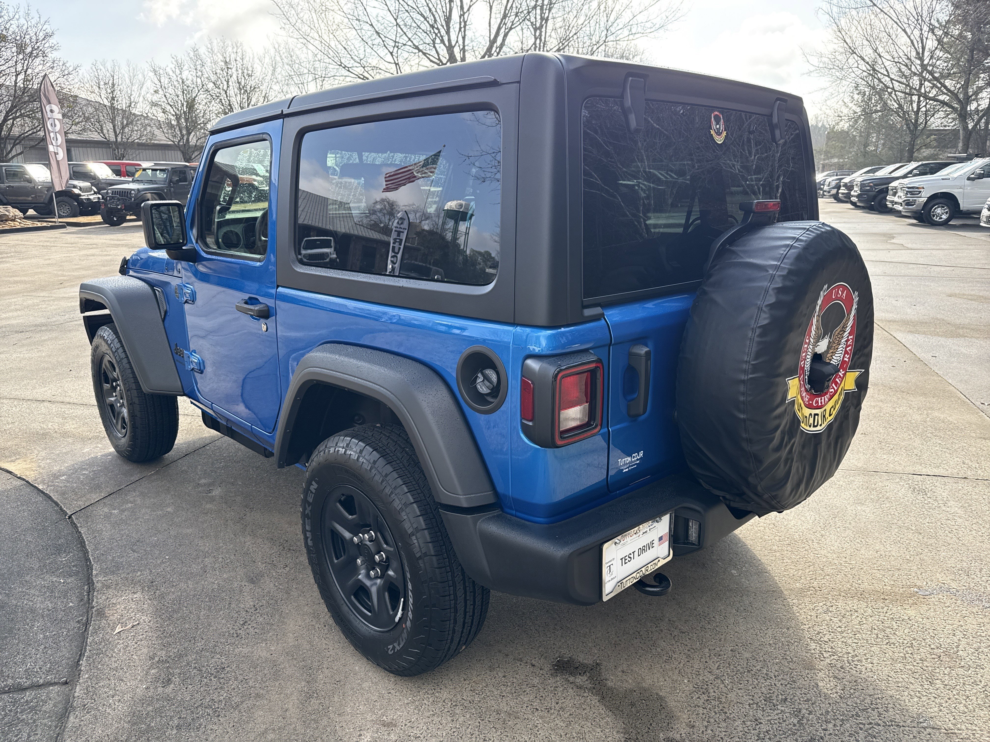 New 2026 Hydro Blue Pearl-Coat Exterior Paint Jeep Sport image 5