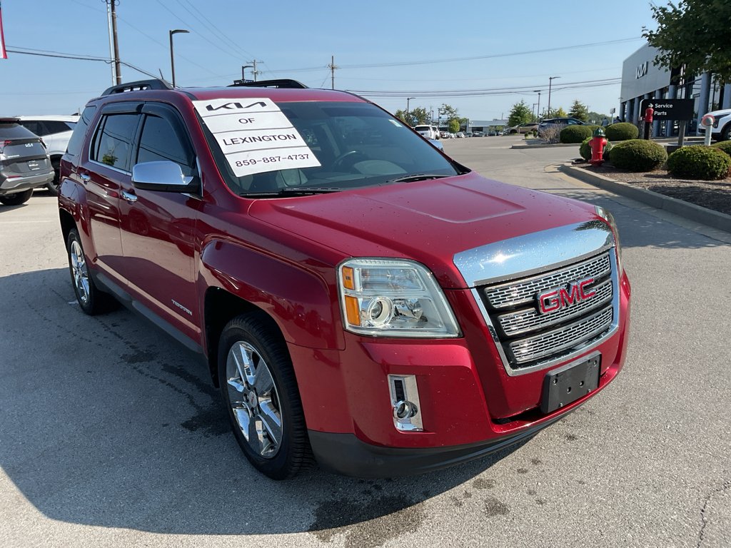 Used 2015 Crystal Red Tintcoat GMC SLT image 2