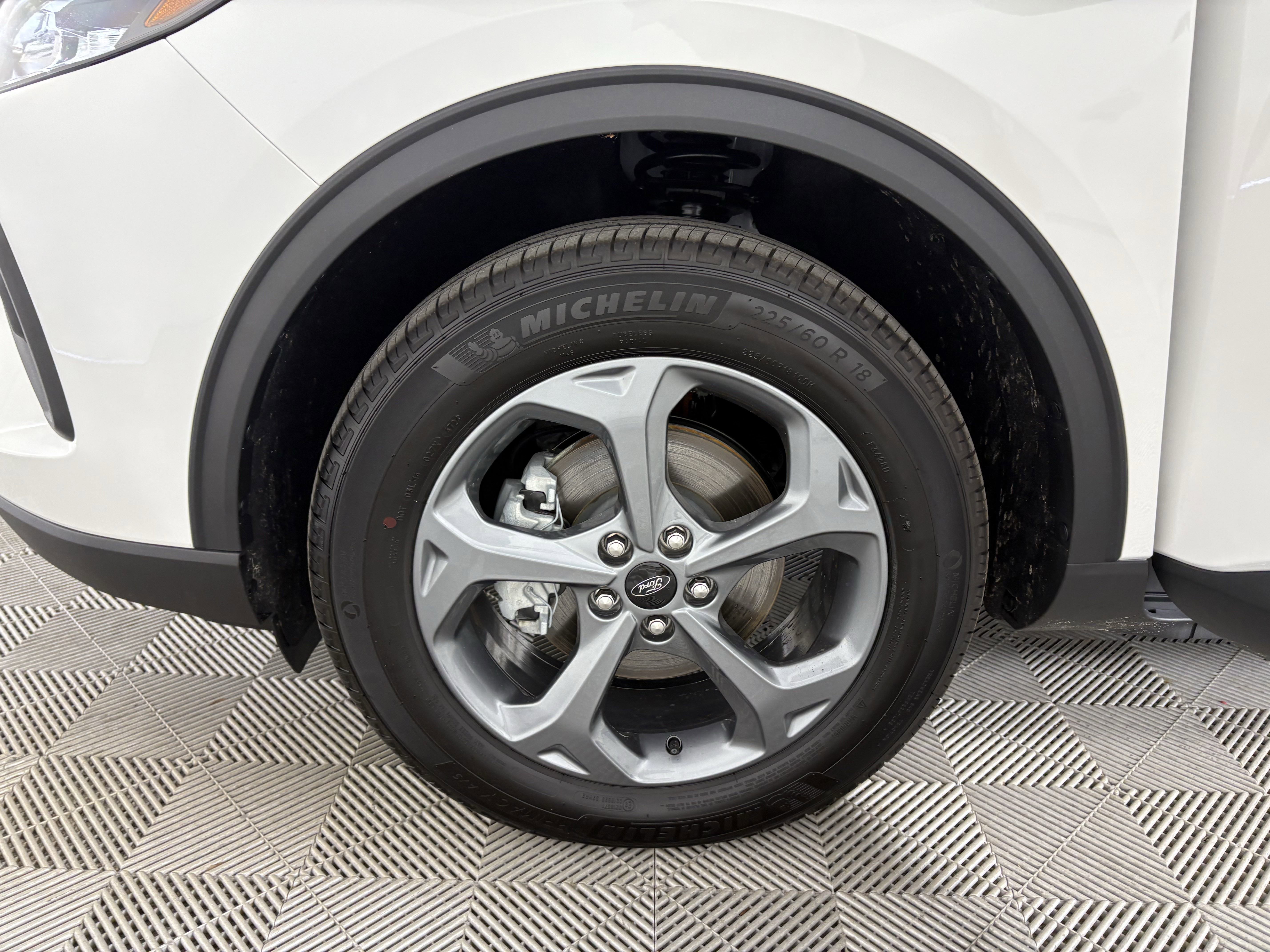 2025 Ford Escape ST-Line Select - Photo 33