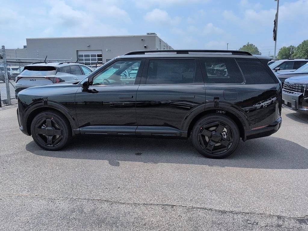 New 2027 Ebony Black Kia X-LINE SX PRESTIGE image 4