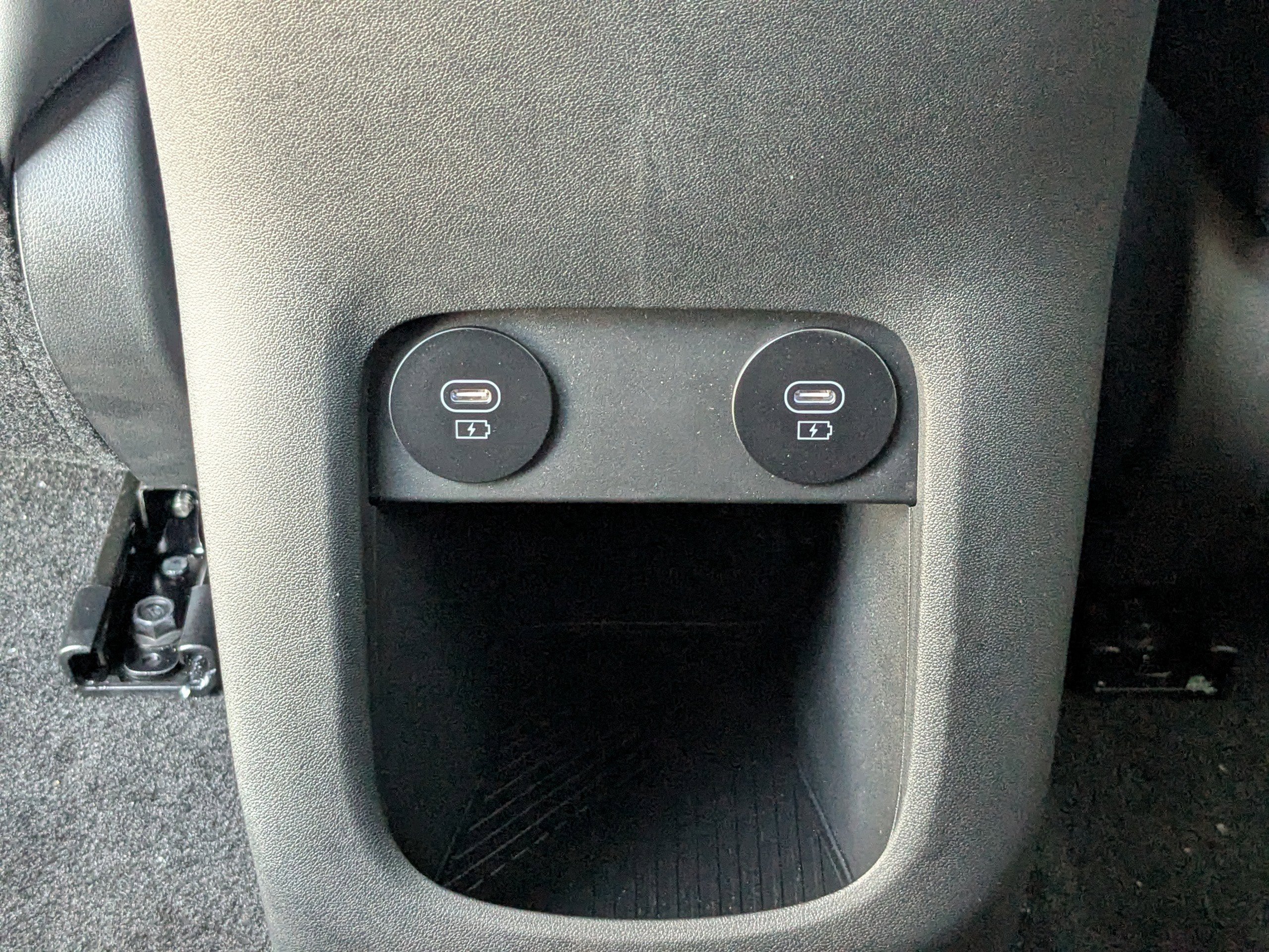 2025 Hyundai IONIQ 5 XRT - Photo 16