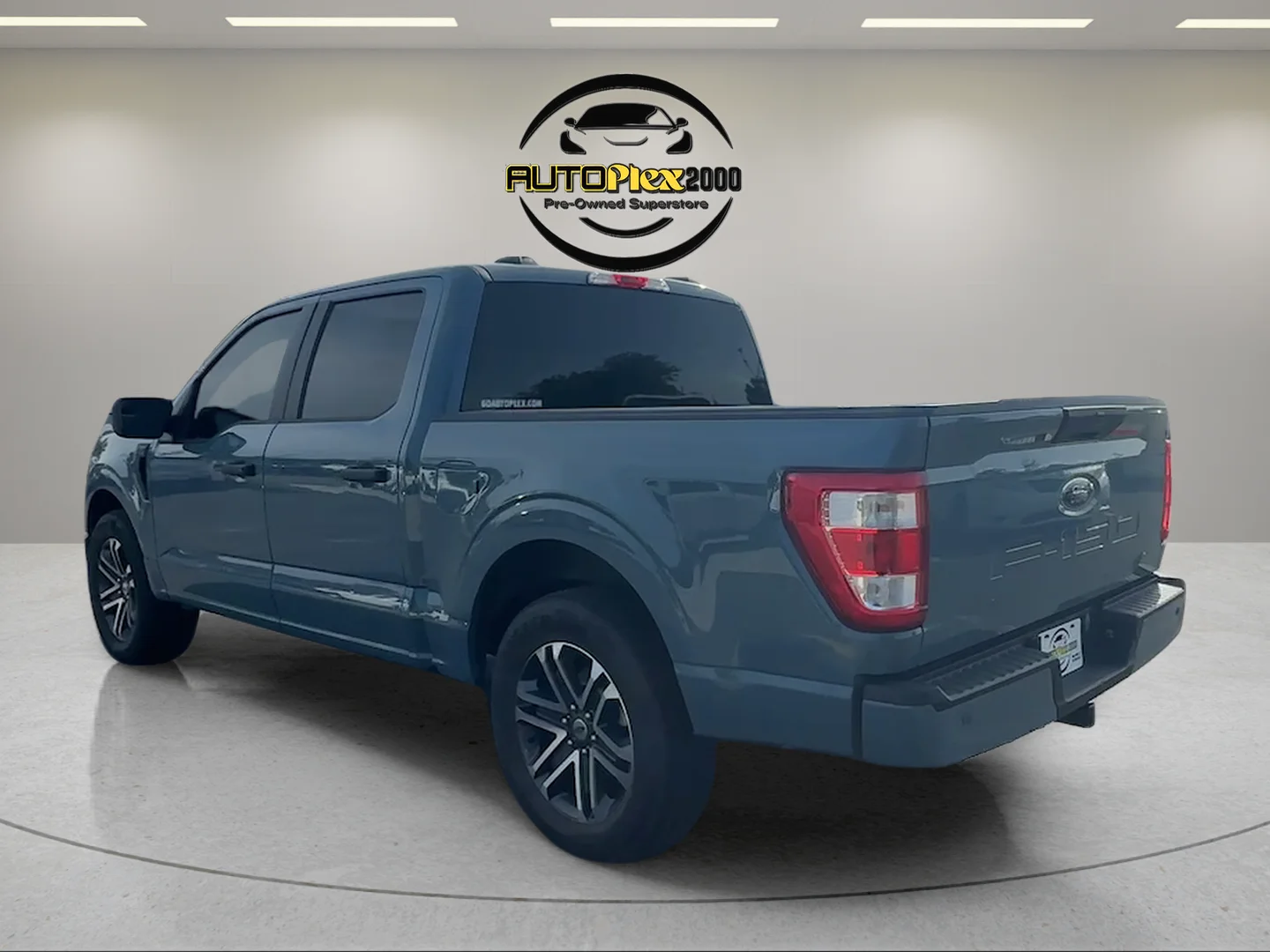 Used 2023 Blue Ford XL image 5