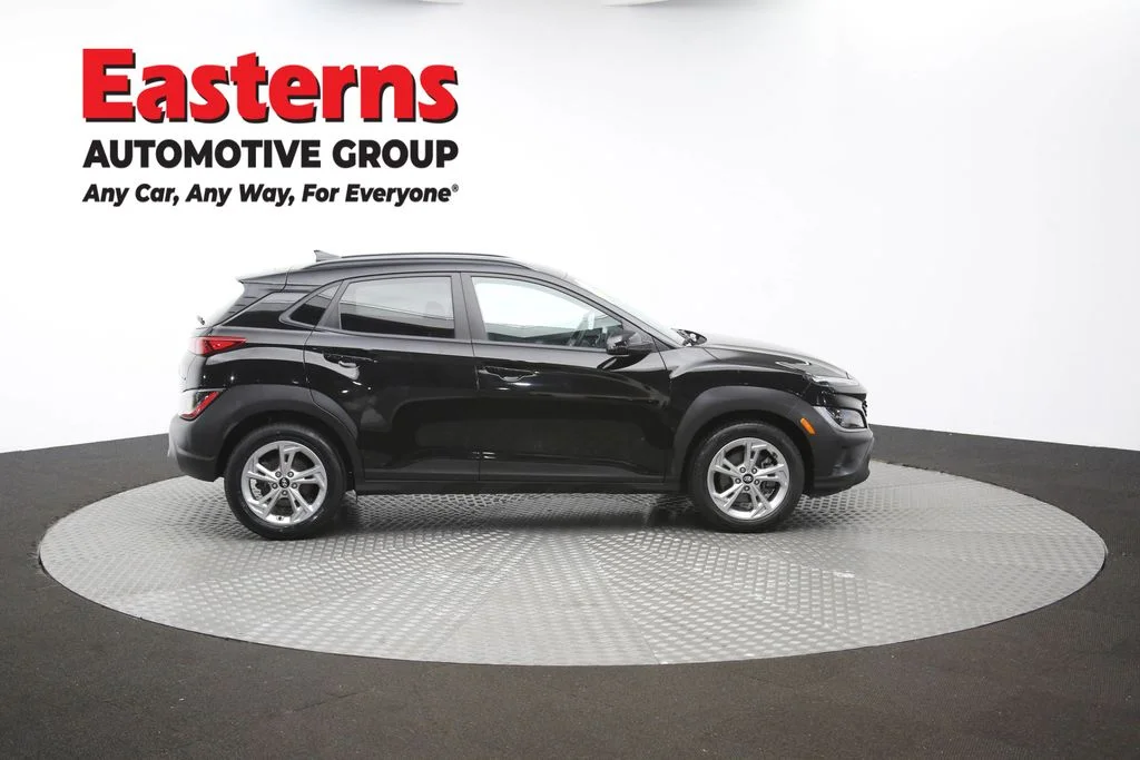 Used 2023 Black Hyundai SEL image 43