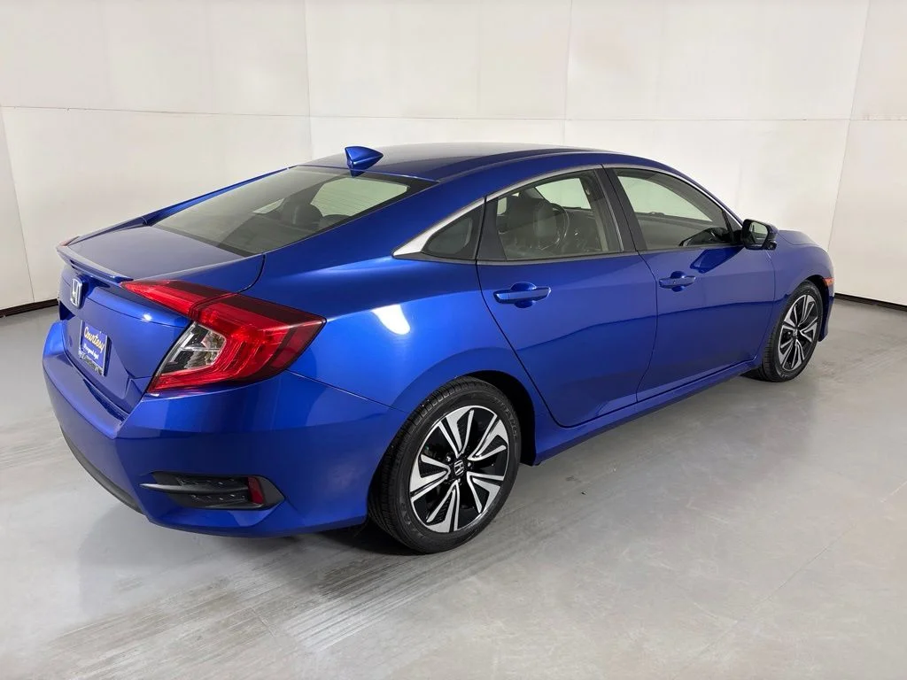 Used 2018  Honda EX-L image 8