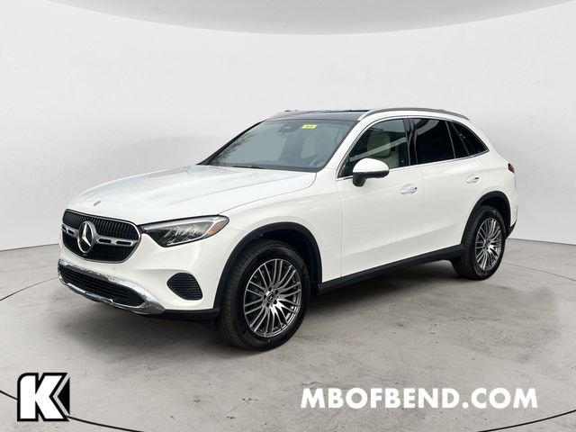 Used 2026  Mercedes-Benz GLC 300 image 1