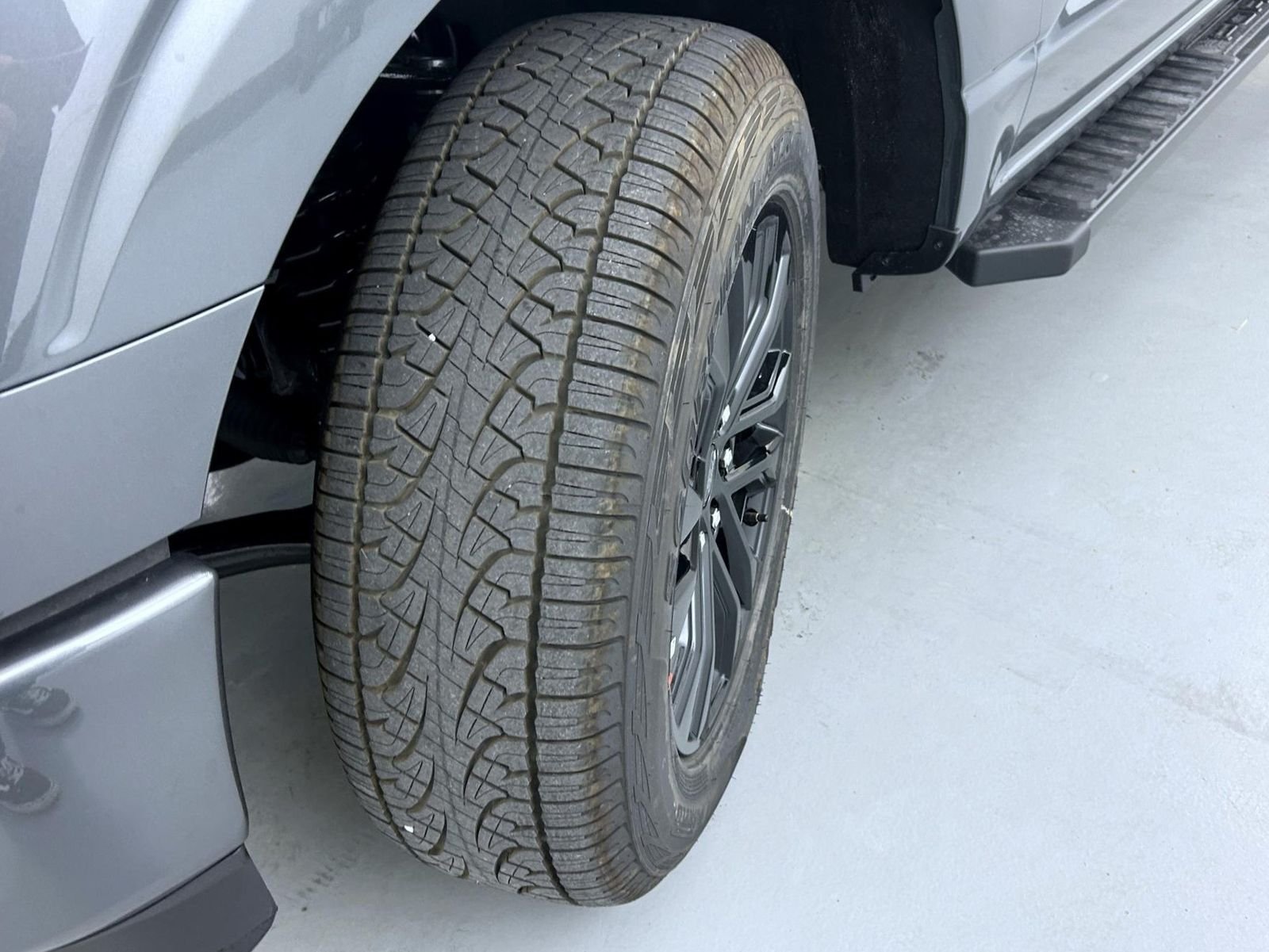 New 2026 Carbonized Gray Metallic Ford XLT image 24