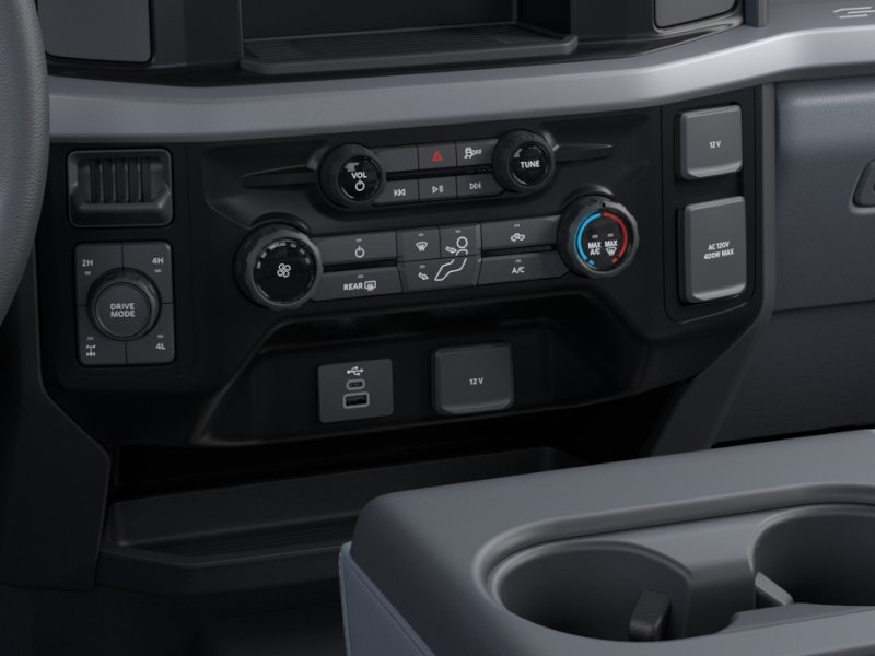 New 2025 Oxford White Ford F-350® XL image 15