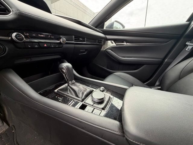 Used 2019 Blue Mazda Preferred image 14