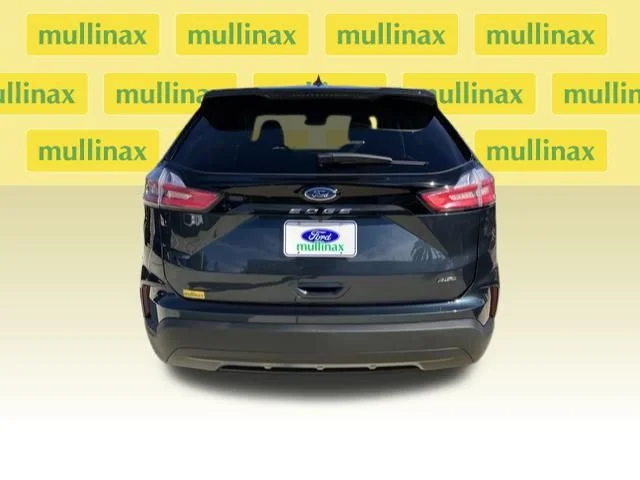 New 2024 Blue Ford SE image 15