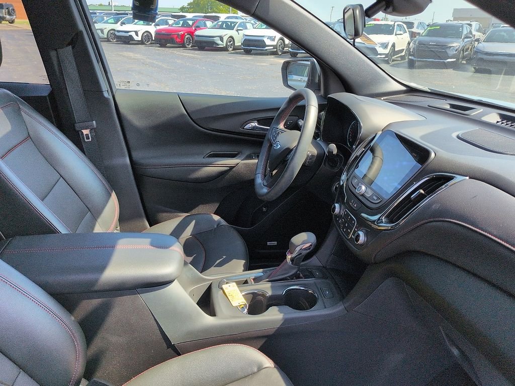 Used 2024 Gray Chevrolet RS image 7