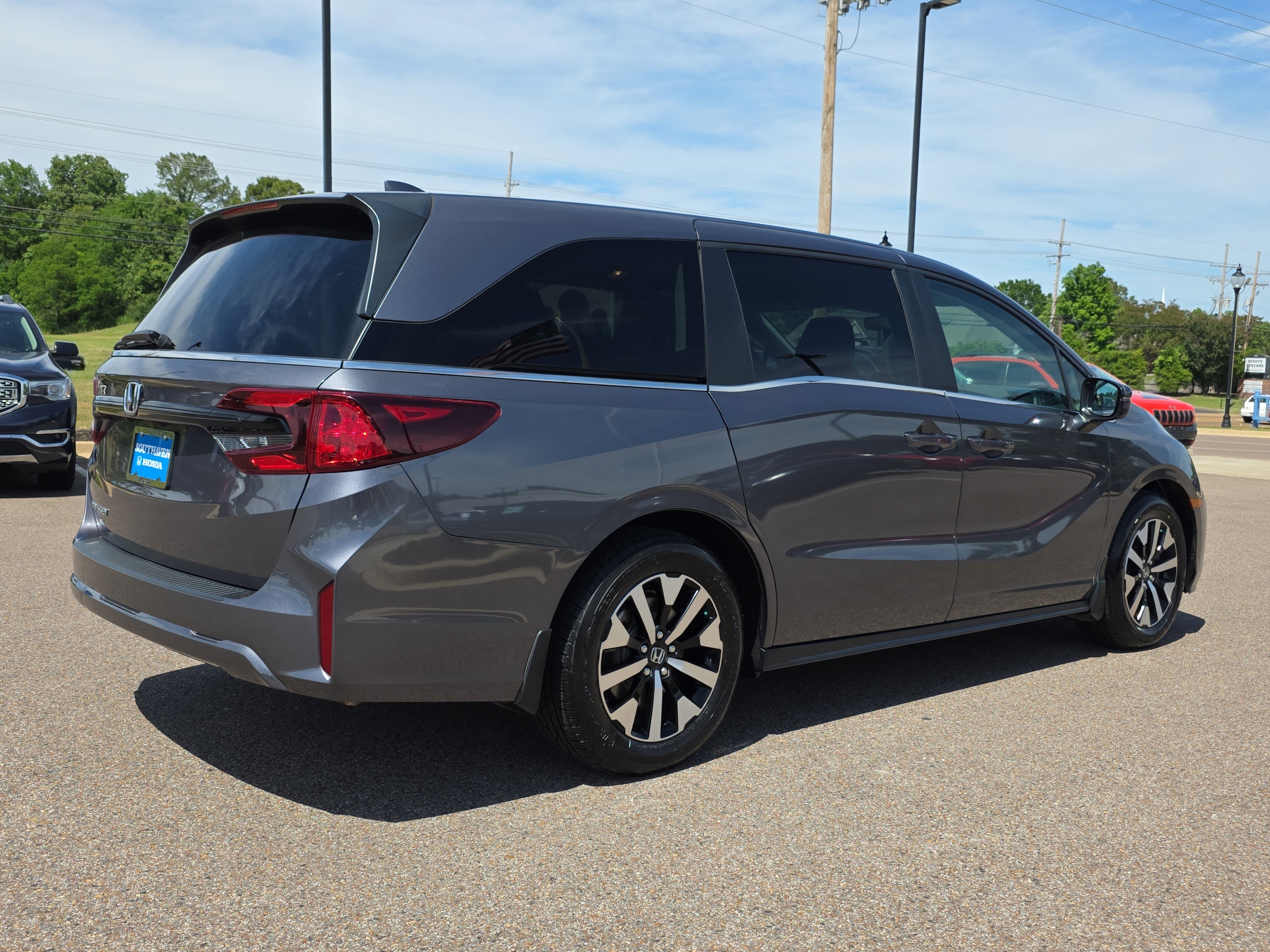 2025 Honda Odyssey EX-L - Photo 30