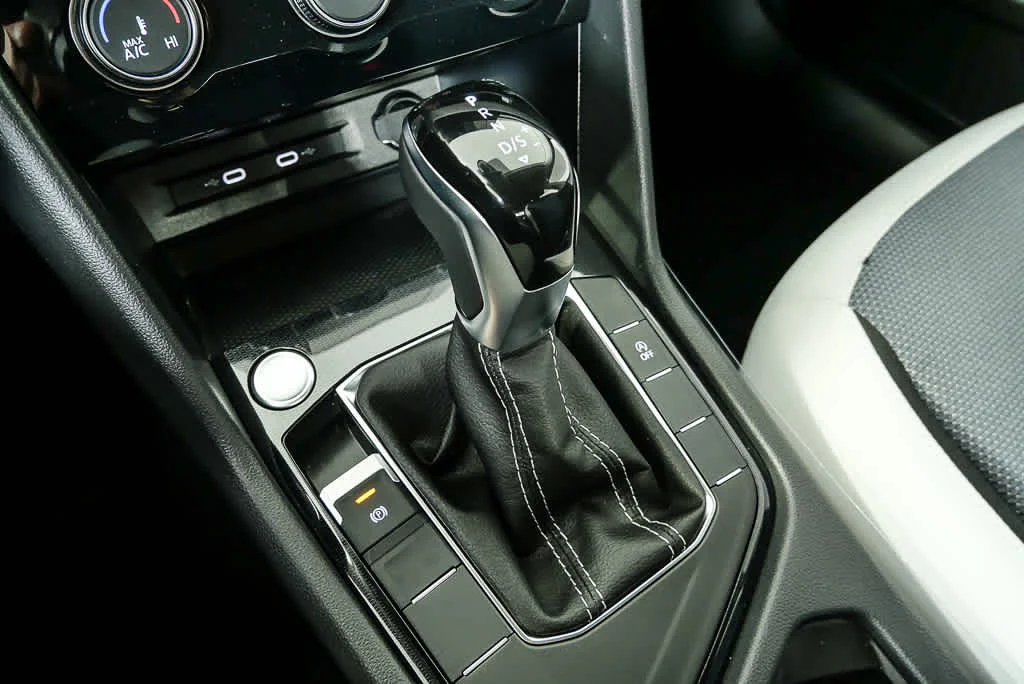 New 2026 Pure White Volkswagen S image 17