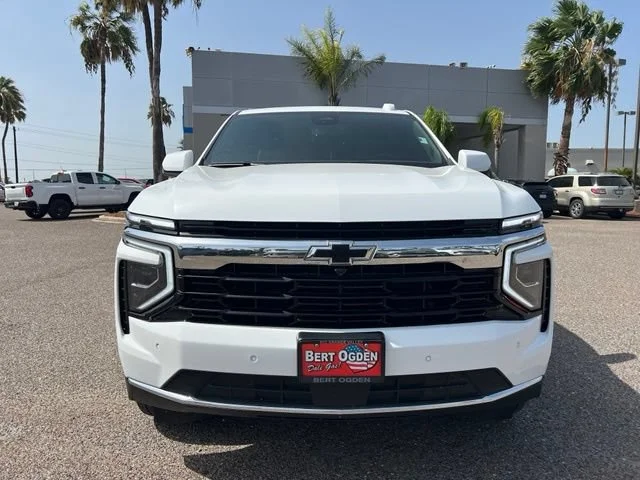 Used 2025 Summit White Chevrolet LS image 2