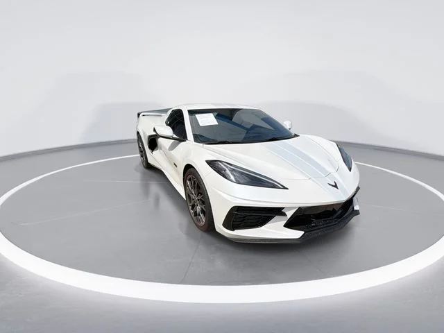 Used 2023 White Chevrolet Stingray image 2