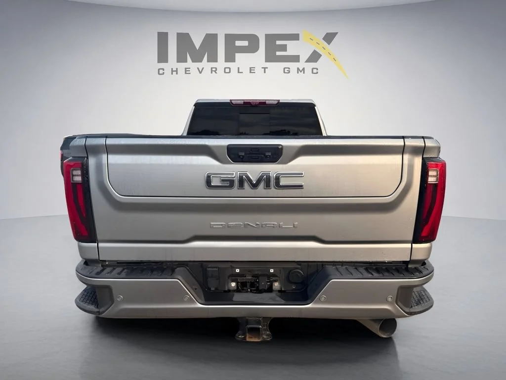 Used 2024 Sterling Metallic GMC Denali Ultimate DRW image 4