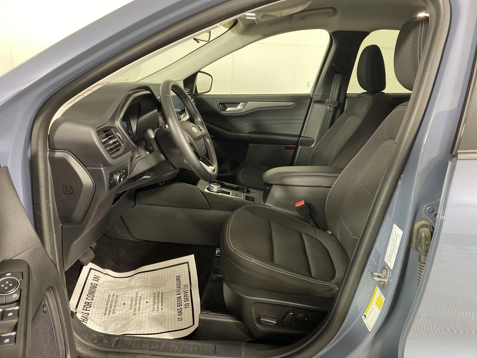Used 2023 Vapor Blue Ford Active image 13