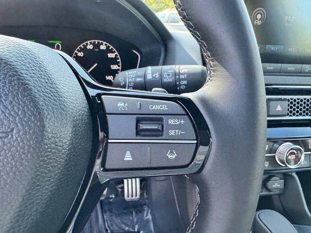 2025 Honda Civic Hatchback Sport - Photo 17