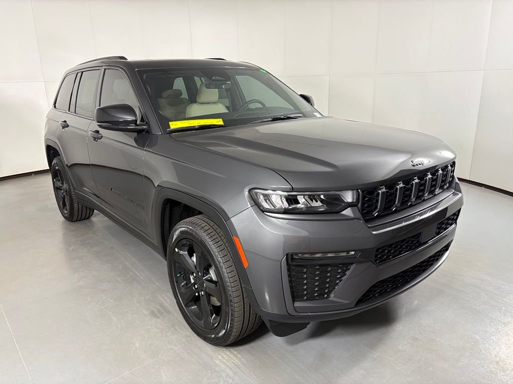 New 2026 Baltic Gray Metallic Clear-Coat Exterior Paint Jeep Limited image 2