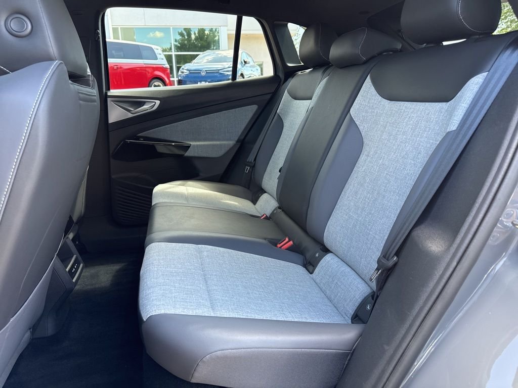 Used 2024 Gray Volkswagen Pro image 24