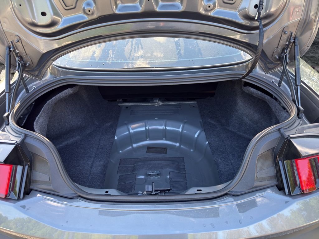 Used 2024 Carbonized Gray Metallic Ford GT image 9
