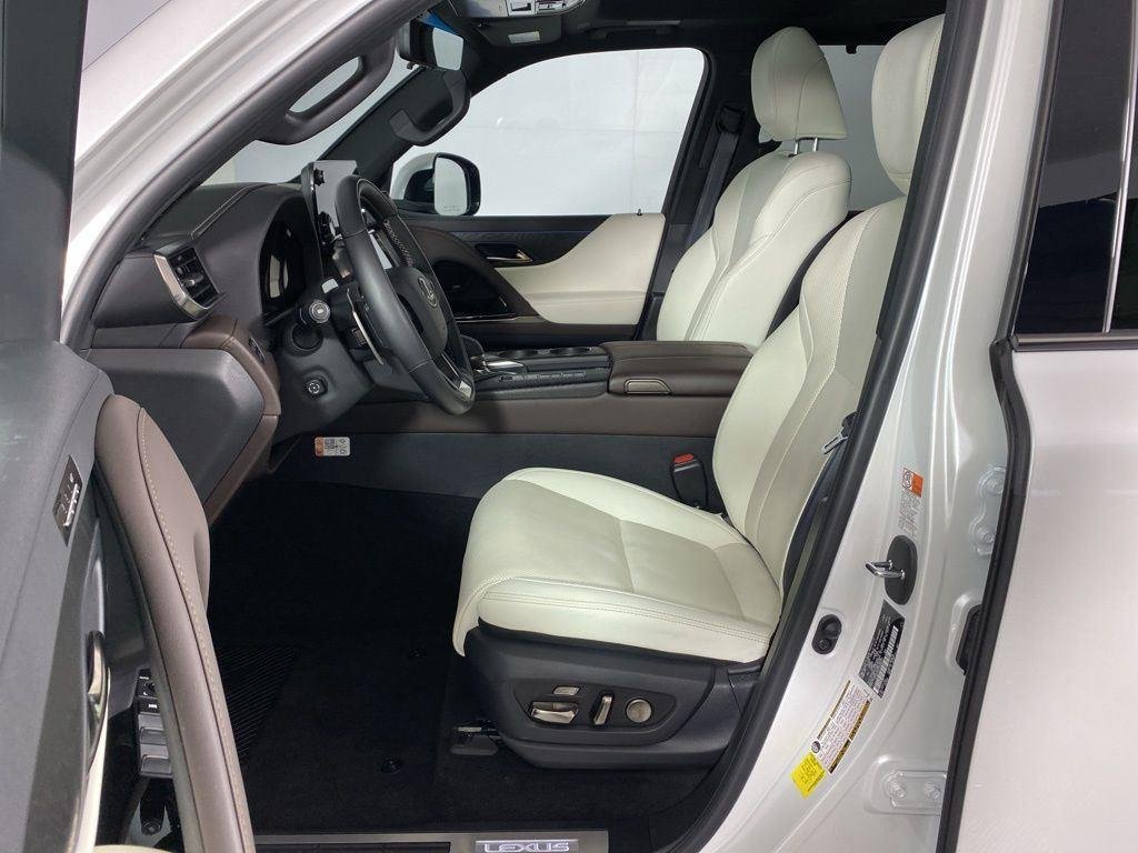 Used 2025 Eminent White Pearl Lexus LX 700h Luxury image 60