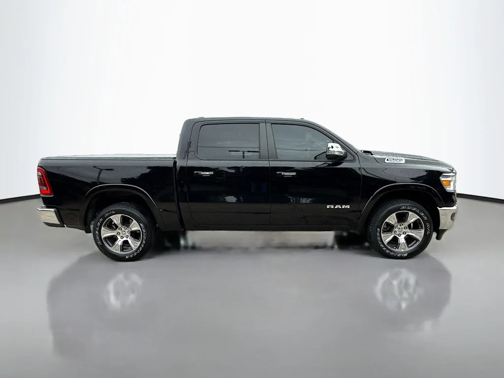 Used 2022 Diamond Black Crystal Pearlcoat Ram Laramie image 9
