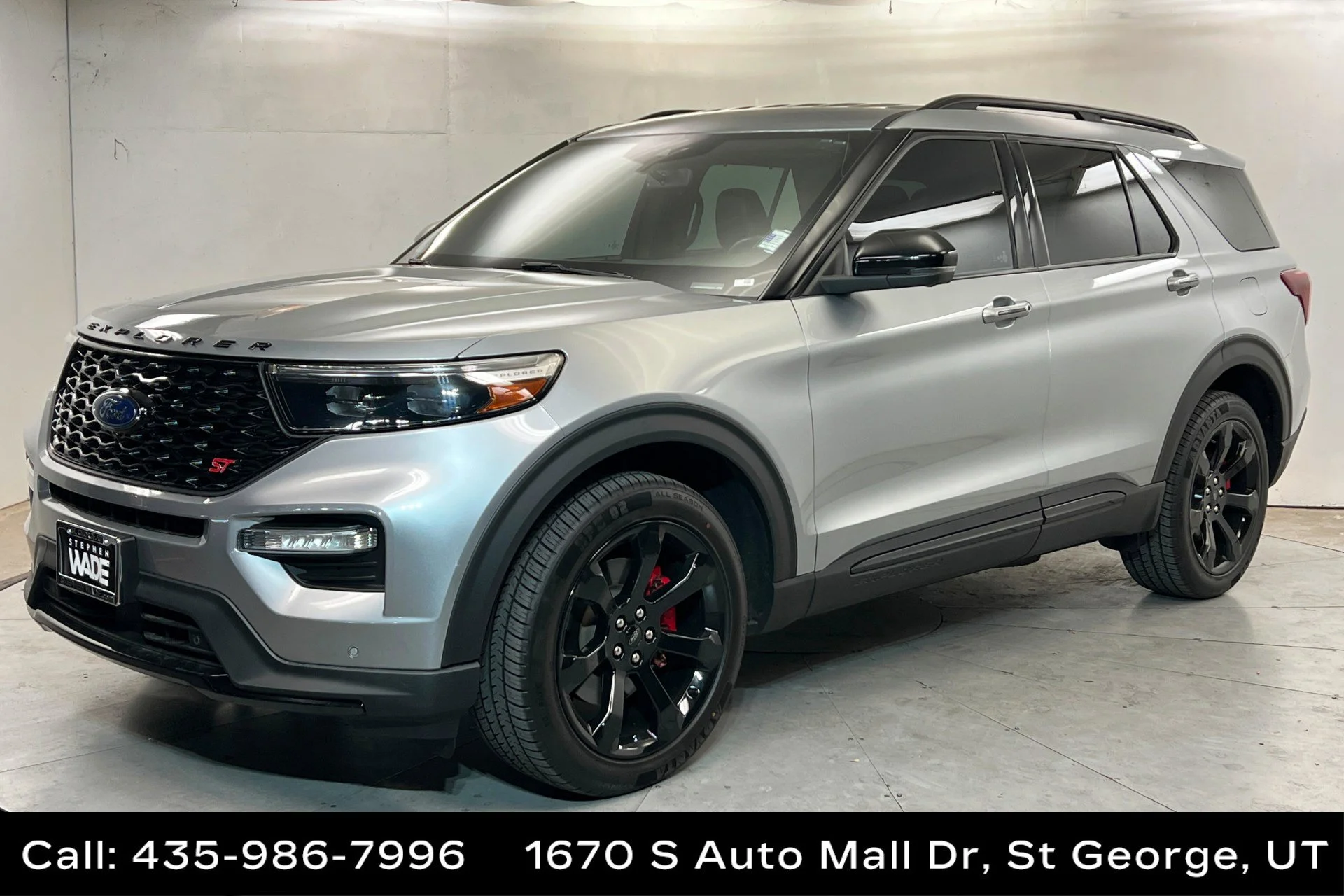 2023 Ford Explorer ST 4WD's photo