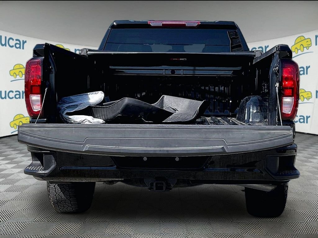 Used 2025 Black GMC Elevation image 31