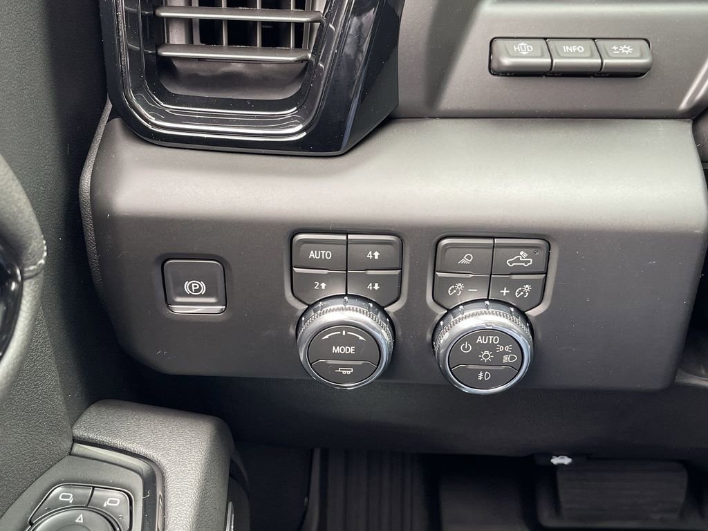 2026 GMC Sierra 1500 AT4 - Photo 18