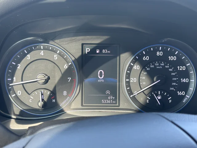Used 2023 Gray Hyundai SEL image 23