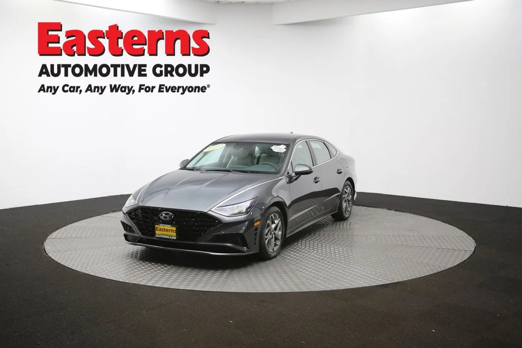 Used 2023 Gray Hyundai SEL image 52