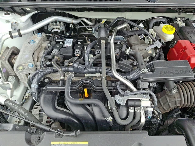 Used 2025 White Nissan SR image 27