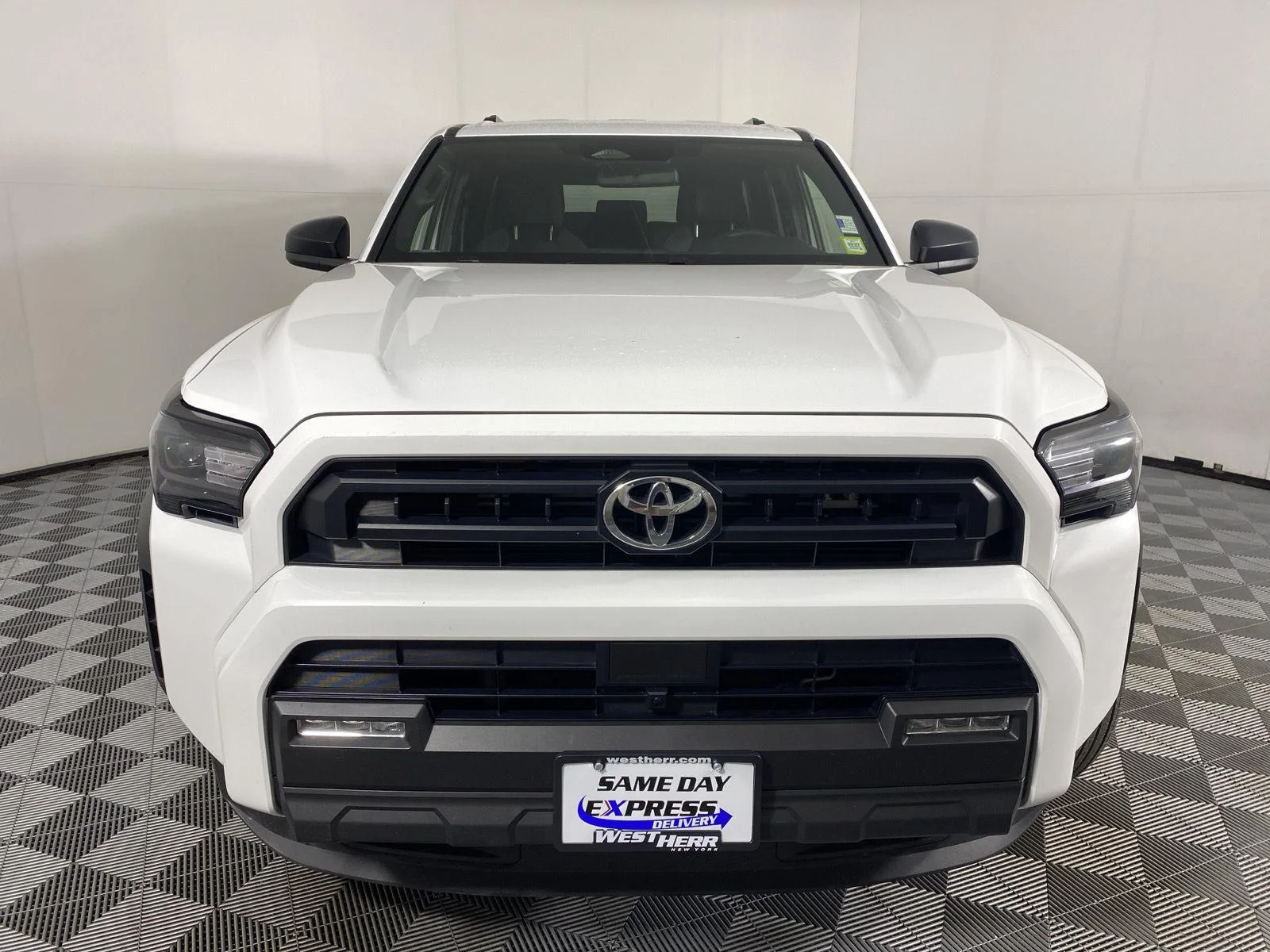 Used 2025 Ice Cap Toyota SR5 image 5