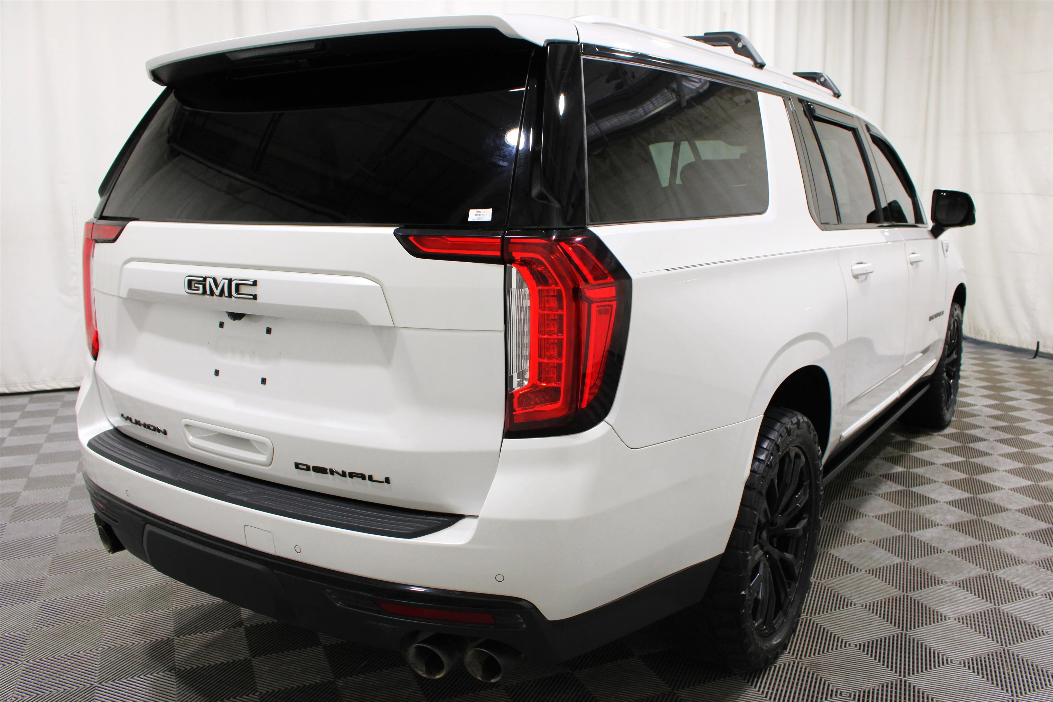 2023 GMC Yukon XL Denali - Photo 31